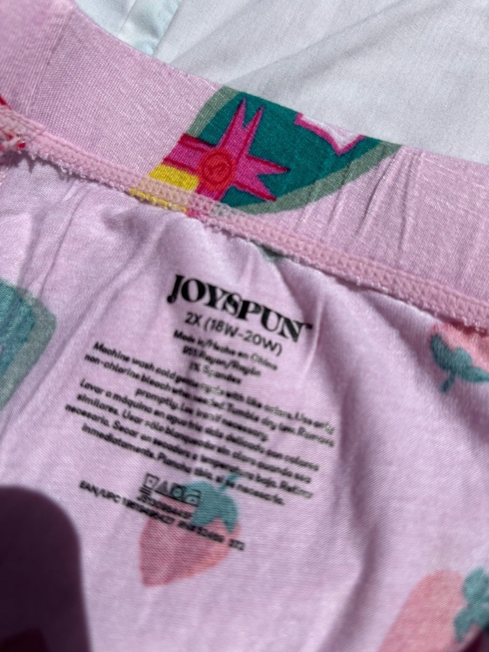 Pink Strawberry-Print Women's Pajama Set with Bottle Motif - Picture 9 of 10